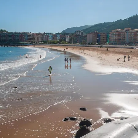 Apartamento El Patio De Vespasiano-calera- Vistas A La Iglesia Junto Al Puerto