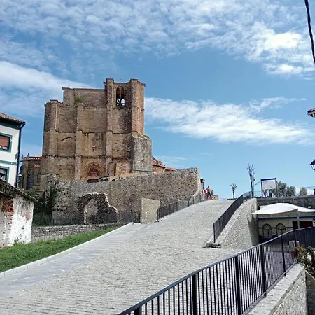 Apartman El Patio De Vespasiano-calera- Vistas A La Iglesia Junto Al Puerto