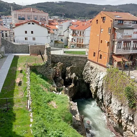 Lägenhet El Patio De Vespasiano-calera- Vistas A La Iglesia Junto Al Puerto Castro Urdiales