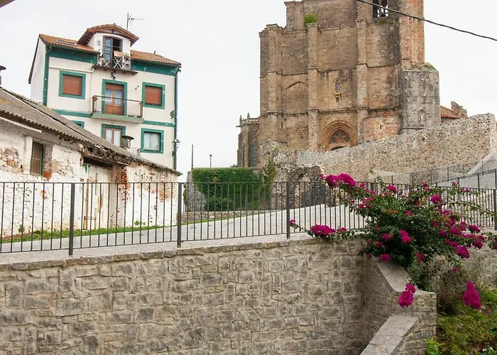 Appartement El Patio De Vespasiano-calera- Vistas A La Iglesia Junto Al Puerto