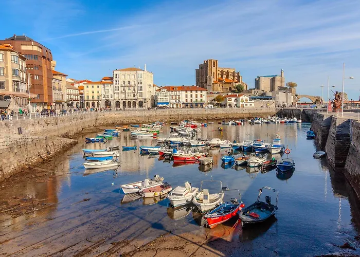 El Patio De Vespasiano-calera- Vistas A La Iglesia Junto Al Puerto Appartement