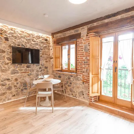 Apartmán El Patio De Vespasiano-calera- Vistas A La Iglesia Junto Al Puerto