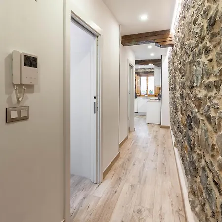 Apartmán El Patio De Vespasiano-calera- Vistas A La Iglesia Junto Al Puerto Castro Urdiales