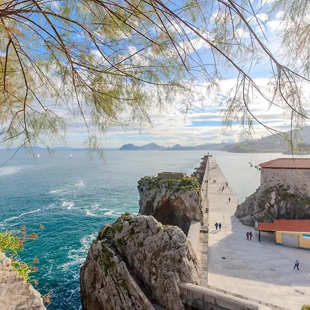 Apartmán El Patio De Vespasiano-calera- Vistas A La Iglesia Junto Al Puerto *