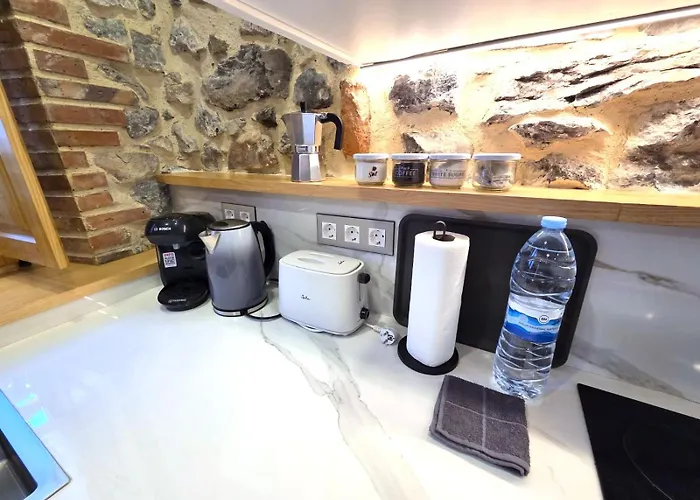 شقة El Patio De Vespasiano-calera- Vistas A La Iglesia Junto Al Puerto كاسترو أورديالس