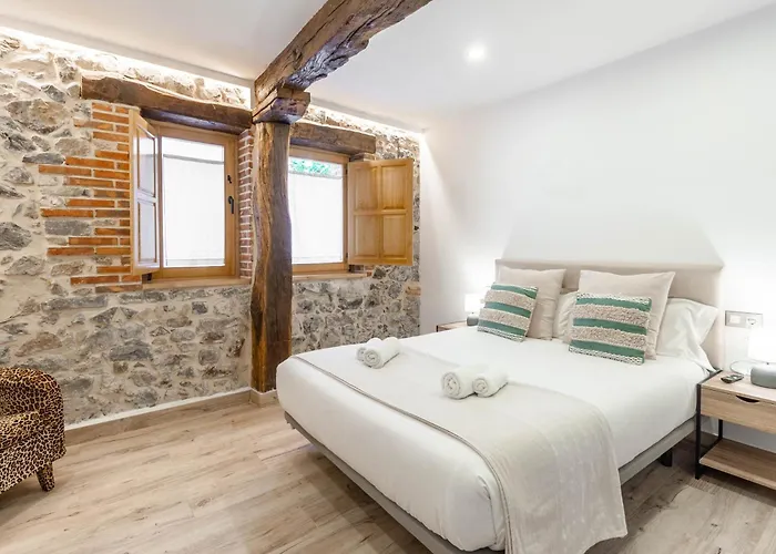 شقة El Patio De Vespasiano-calera- Vistas A La Iglesia Junto Al Puerto