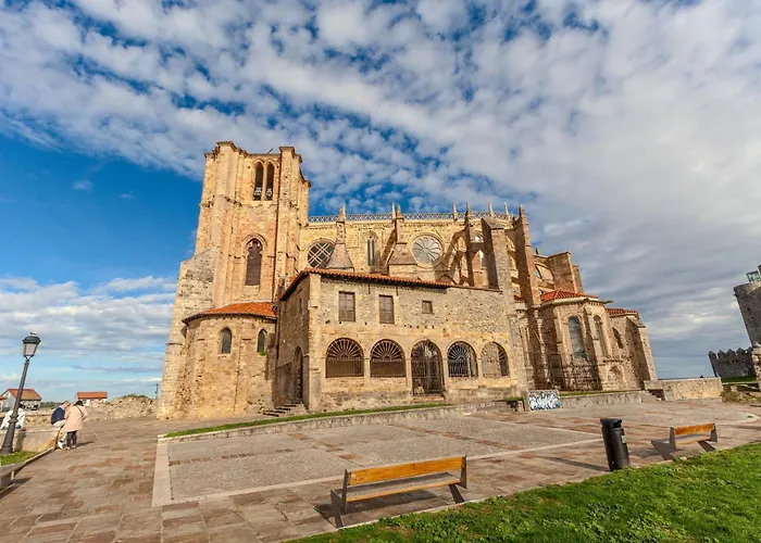 El Patio De Vespasiano-calera- Vistas A La Iglesia Junto Al Puerto شقة *